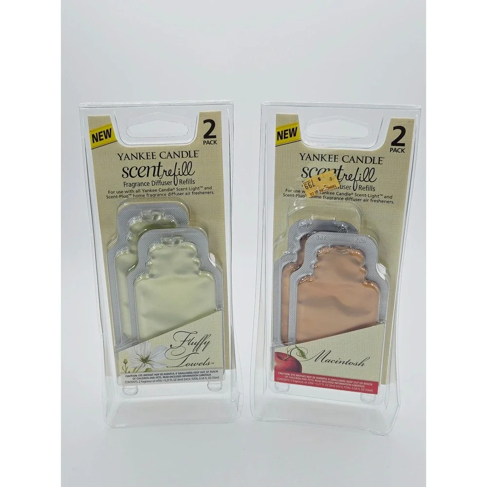 Yankee Candle ScentRefill 4 Pack Fluffy Towels and Macintosh Fragrance Diffuser